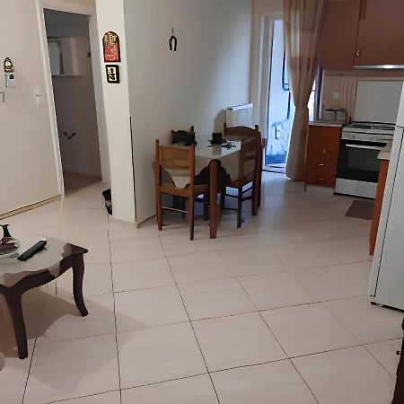 Appartement Ομορφο Διαμερισμα Στο Κεντρο Της Πολης Με Παρκιν à Tríkala Extérieur photo